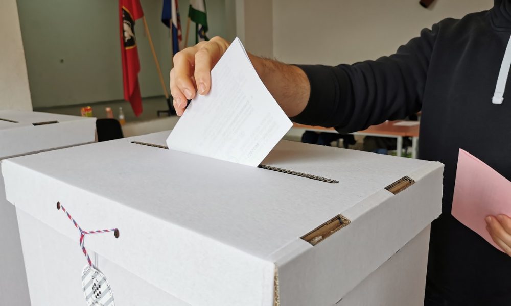 glasanje glasovanje kutija listic izbori