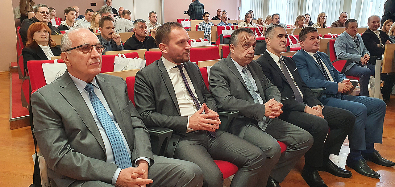 Koferencija i obilazak radova na Regionalnom centru kompetetntosti u Velikoj Gorici 3